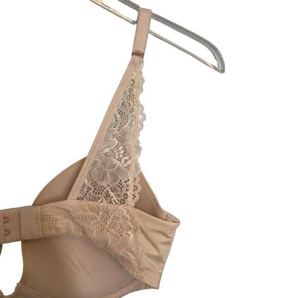 Savage x Fenty Nude Bra Lace Straps Formed Cups Size 32D - Picture 5 of 10